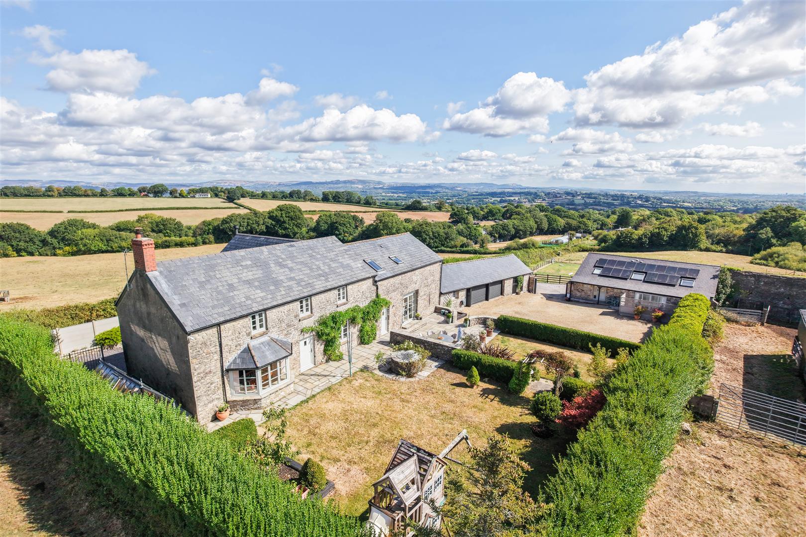 Warren Farm, Pendoylan, Nr Cowbridge, Vale of Glamorgan, CF71 7UJ